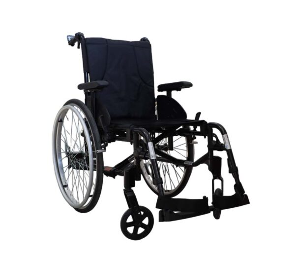 Fauteuil roulant manuel invacare, vue à 45°